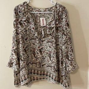 Brand new shirt! Size S. Max Studio Brand